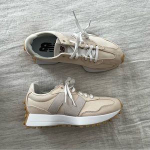 BNIB Women’s New Balance 327